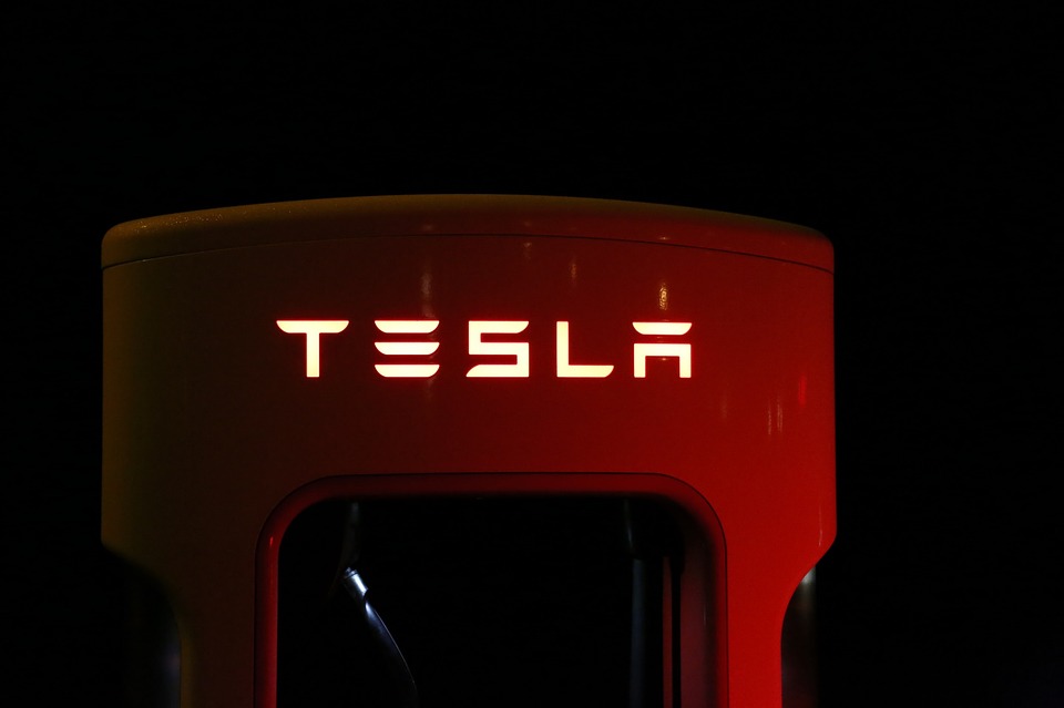 Rozkodowanie VIN Tesla